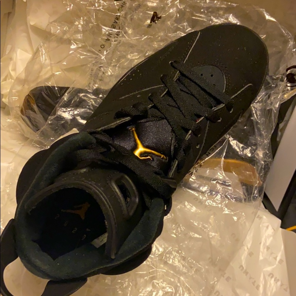 Jordan 6 Retro DMP “Defining Moments” Size 7